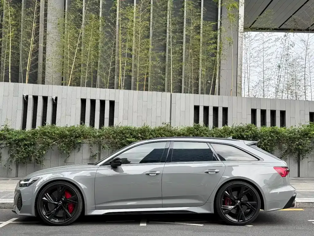 Audi RS 6 2021 из CN, фото 9