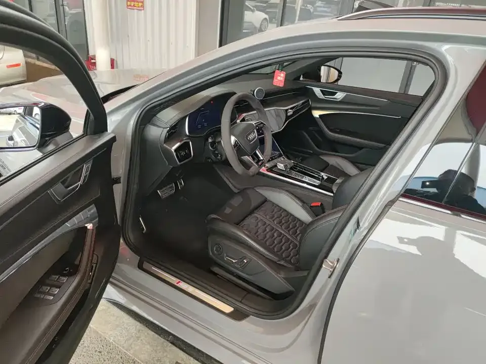Audi RS 6 2021 из CN, фото 4