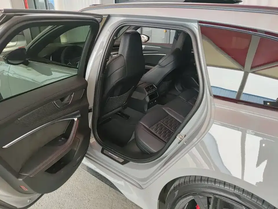 Audi RS 6 2021 из CN, фото 5