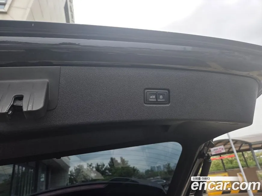 Audi RSQ8 2021 из KR, фото 3