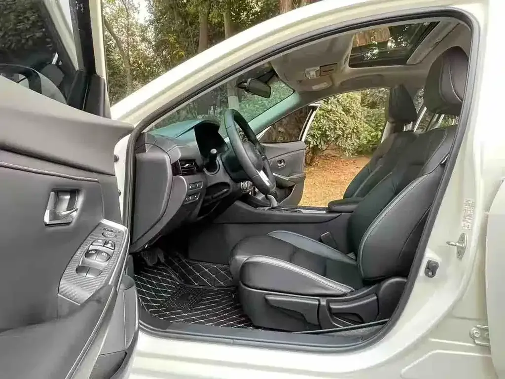 Nissan Sylphy 2023 из CN, фото 3