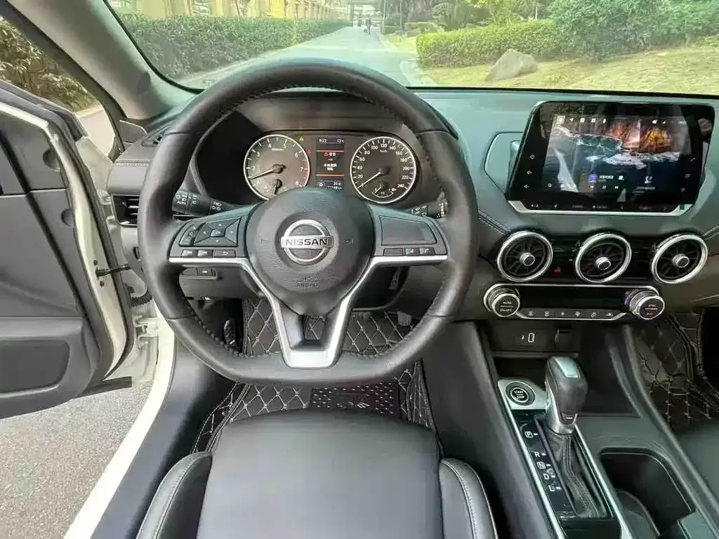 Nissan Sylphy 2023 из CN, фото 2
