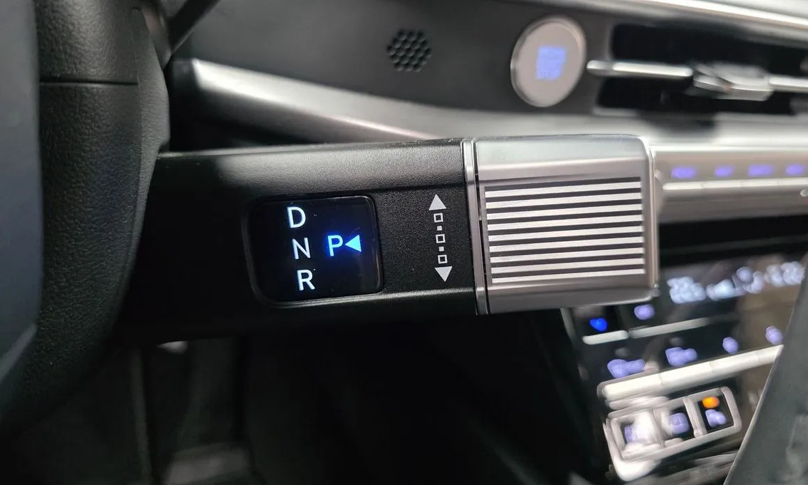 Hyundai Grandeur 2023 из KR, фото 4