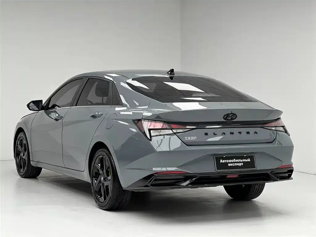 Hyundai Elantra — фото 9