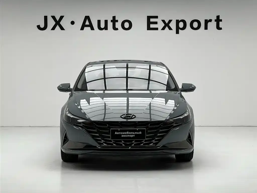 Hyundai Elantra — фото 2
