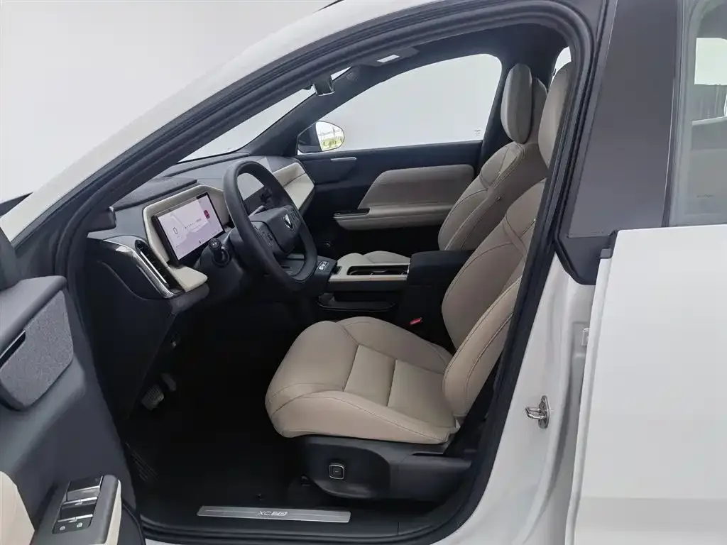 Volvo XC70 Plug-in Hybrid 2026 из CN, фото 10