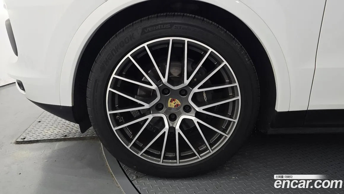 Porsche Cayenne 2023 из KR, фото 3