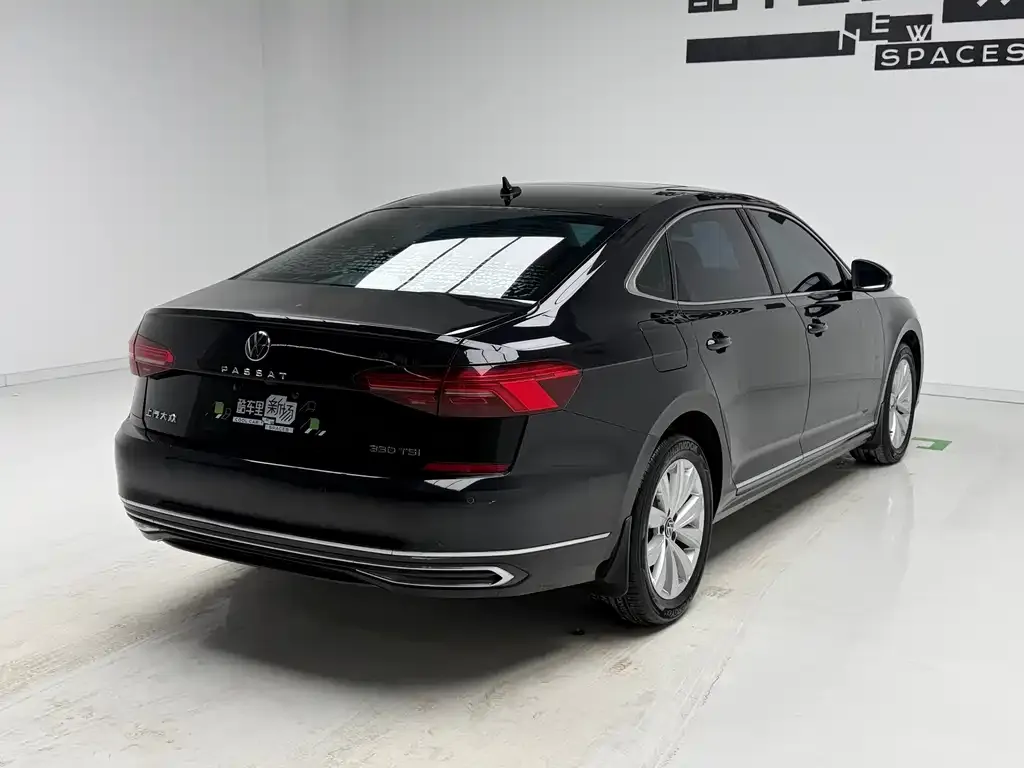 Volkswagen Passat — фото 6