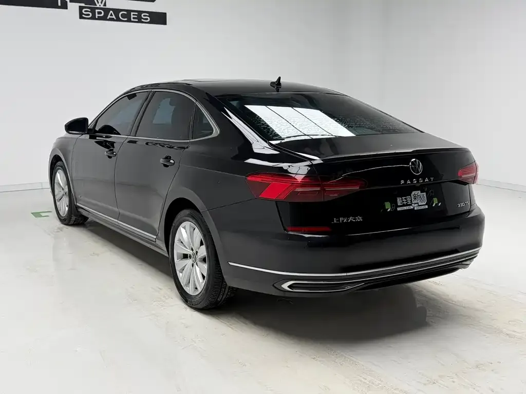 Volkswagen Passat — фото 5