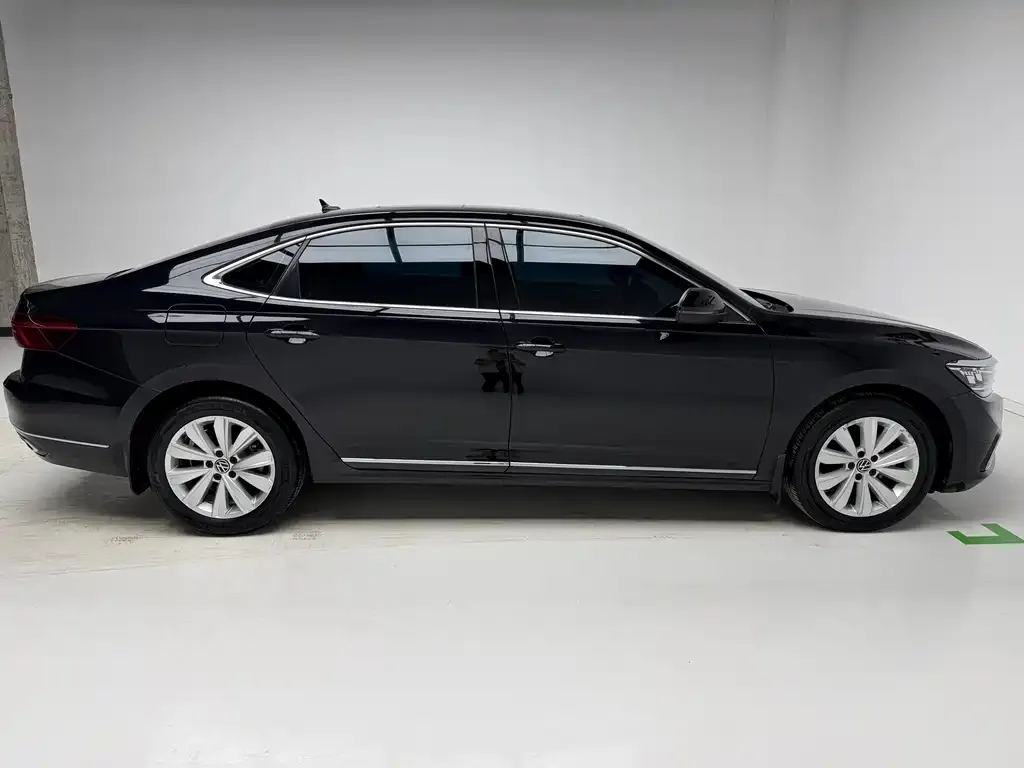 Volkswagen Passat — фото 3