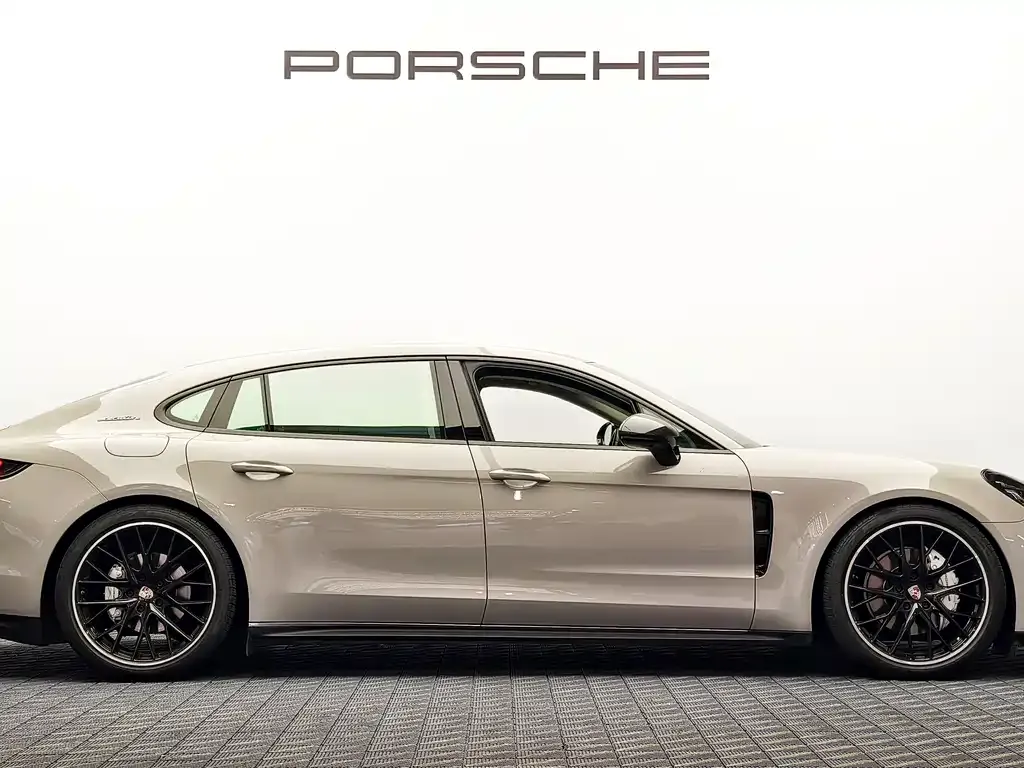 Porsche Panamera — фото 2