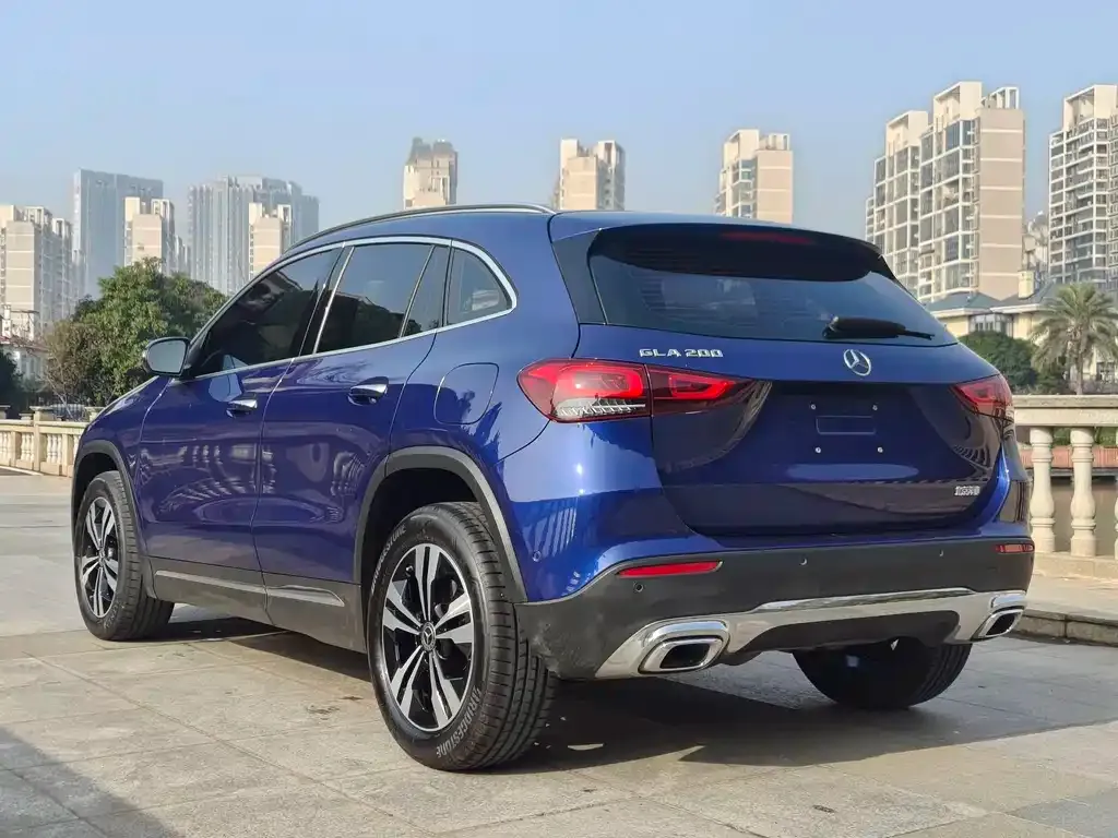 Mercedes-Benz GLA — фото 10