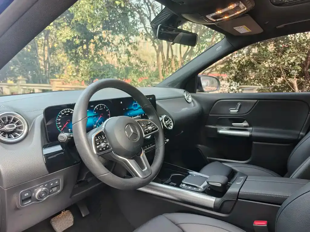 Mercedes-Benz GLA — фото 5