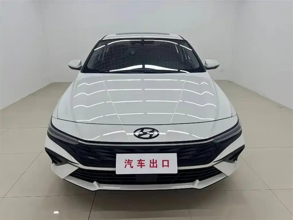 Hyundai Elantra — фото 6