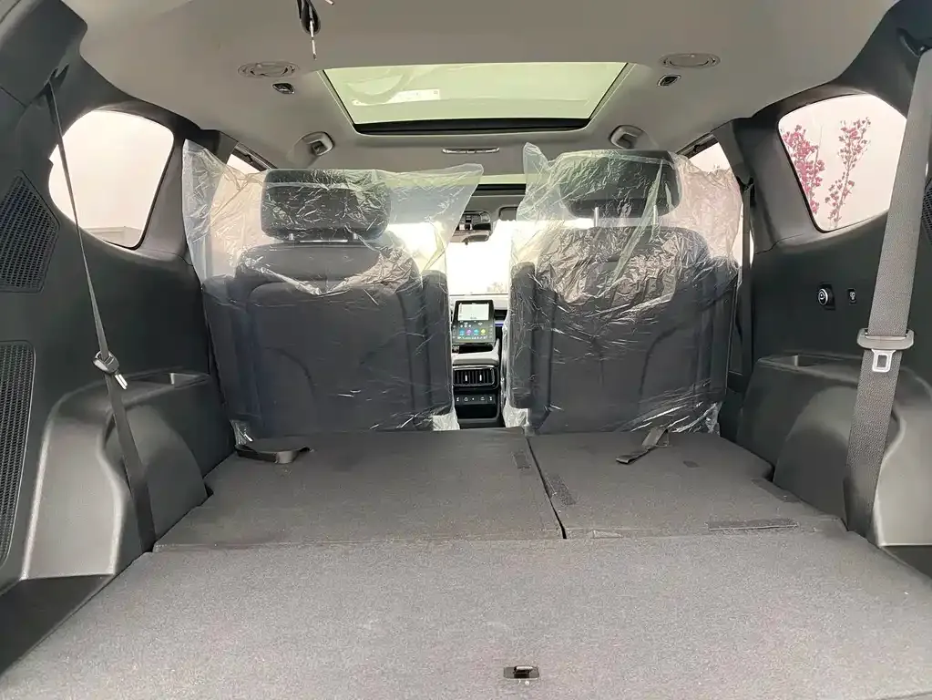 Hyundai Custo 2024 из CN, фото 4