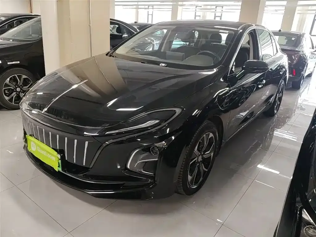 Hongqi E-QM5 — фото 2