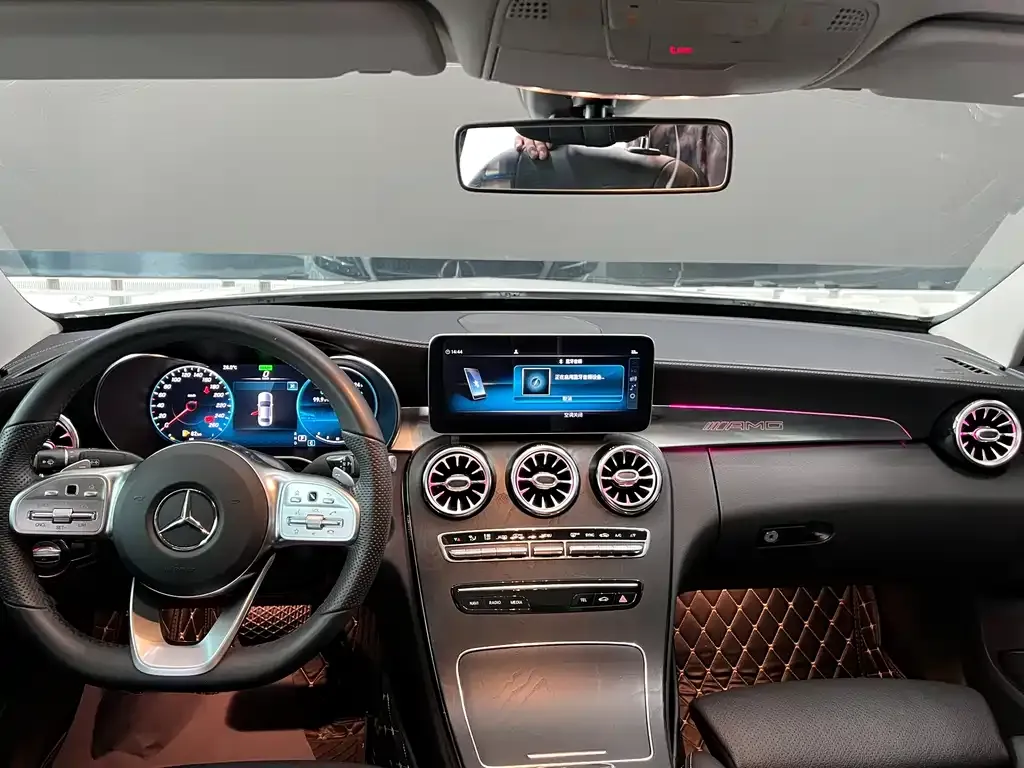 Mercedes-Benz C-Class — фото 10