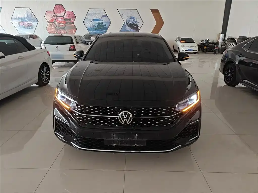 Volkswagen Passat — фото 4