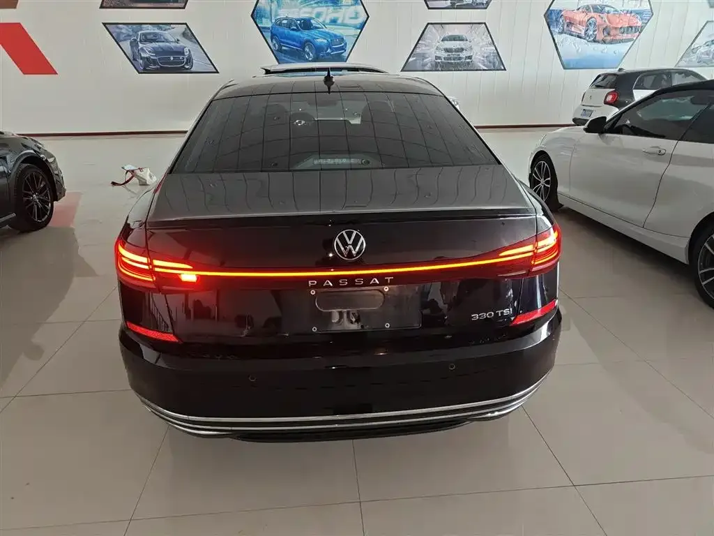 Volkswagen Passat — фото 7
