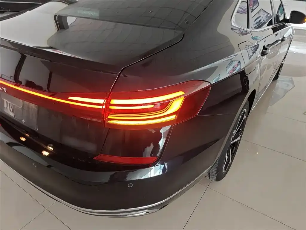 Volkswagen Passat — фото 2
