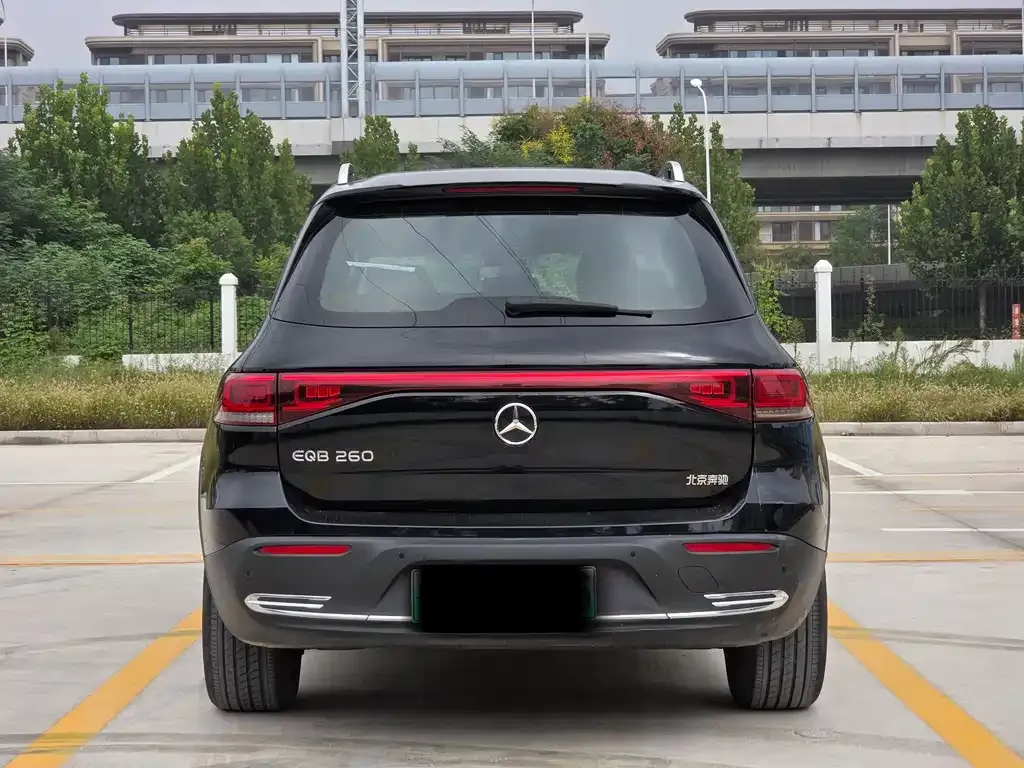 Mercedes-Benz EQB 2024 из CN, фото 2