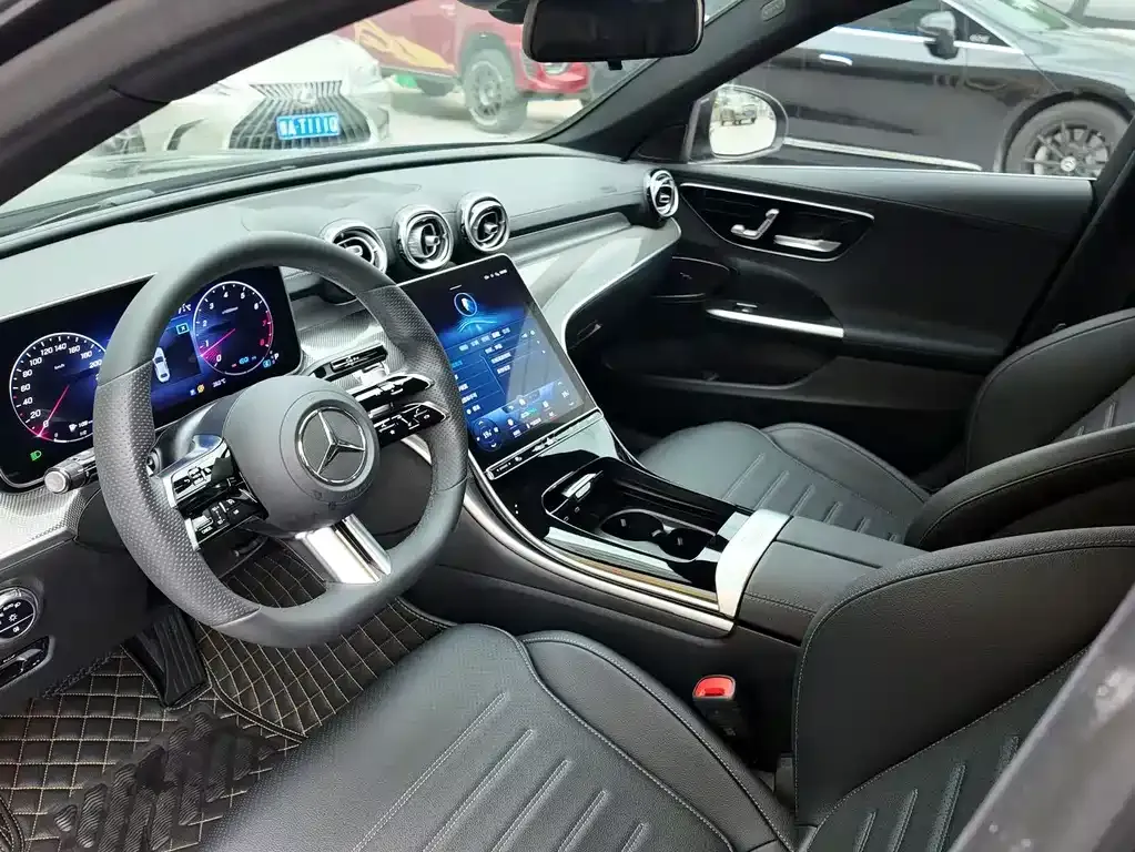 Mercedes-Benz C-Class — фото 10
