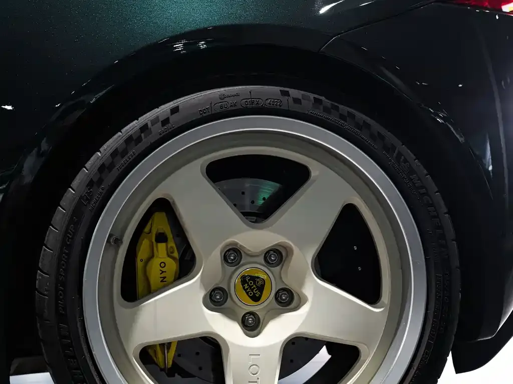 Lotus Emira 2024 из CN, фото 4