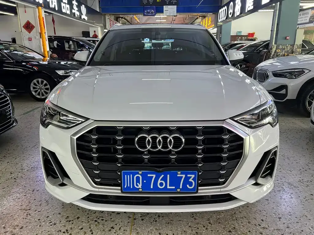 Audi Q3 — фото 3
