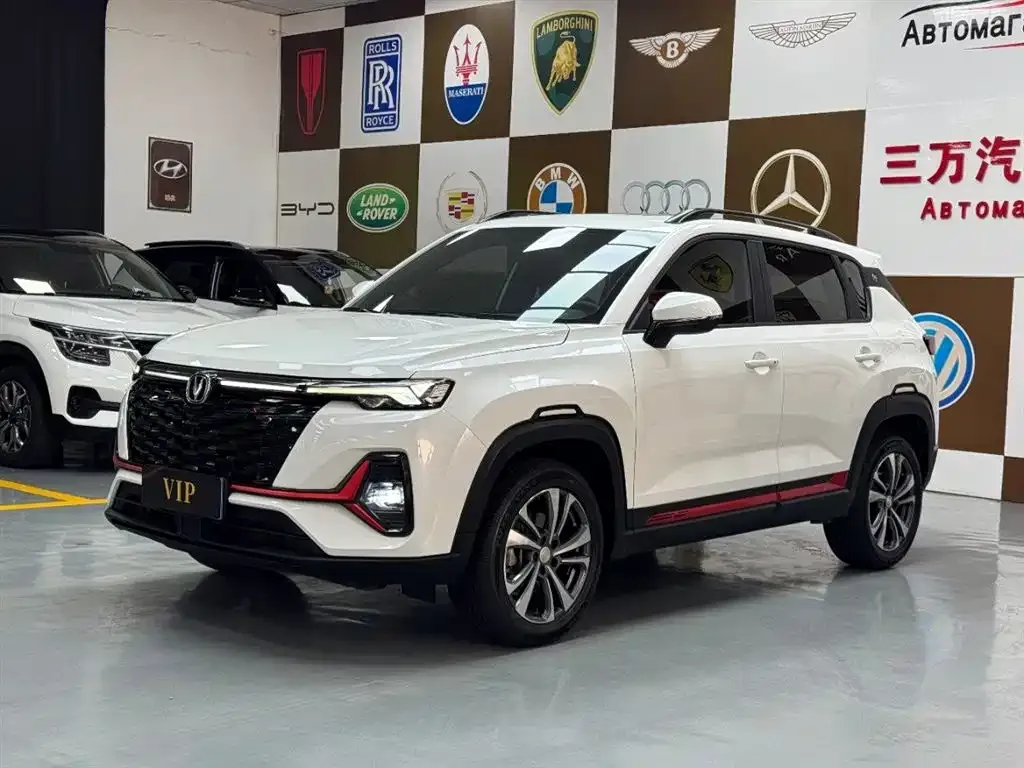 Changan CS35PLUS — фото 1