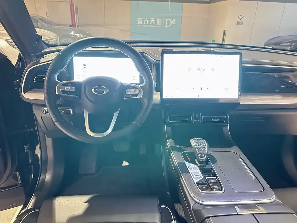 GAC Motor Trumpchi GS8 — фото 2