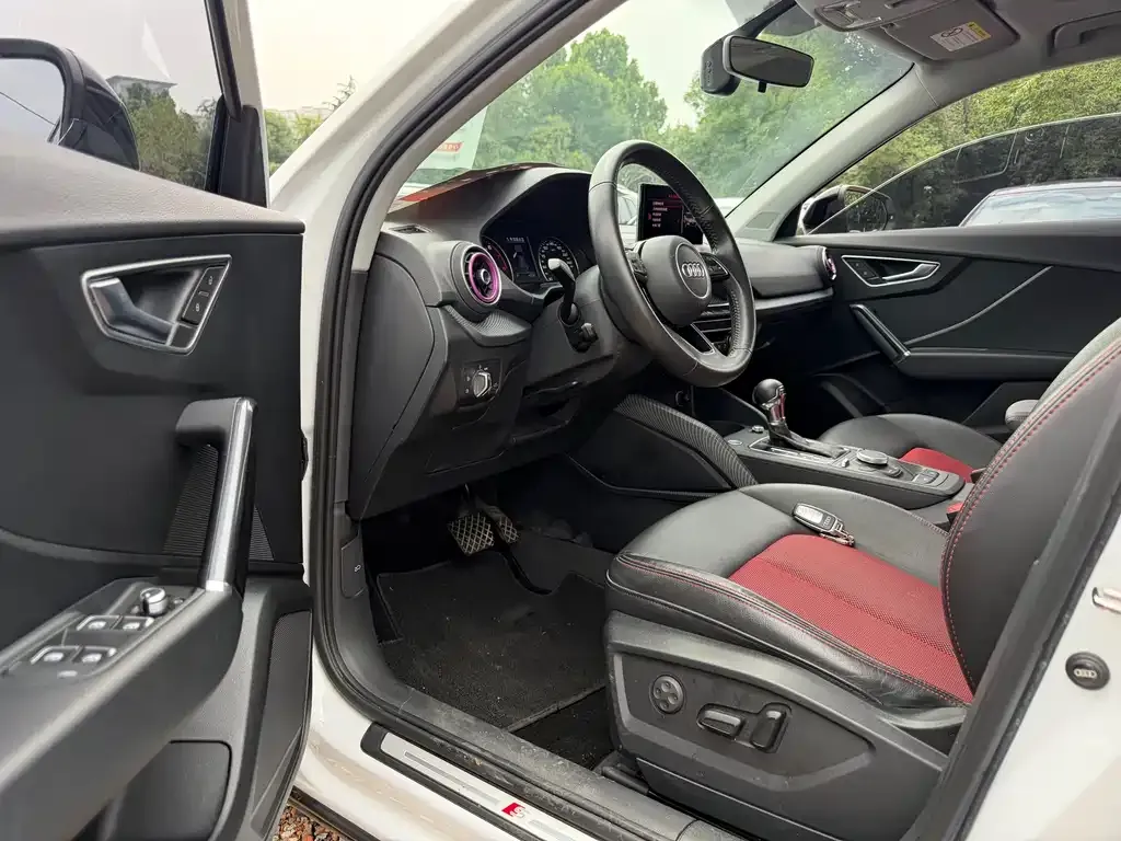 Audi Q2L 2021 из CN, фото 6