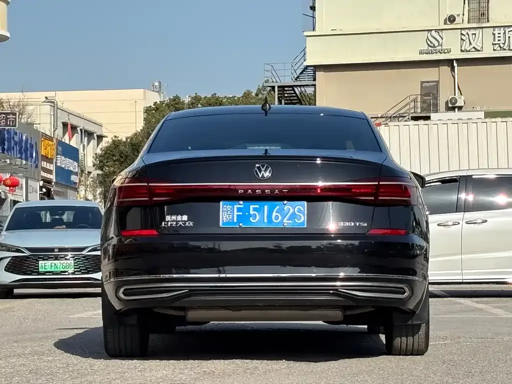 Volkswagen Passat — фото 3