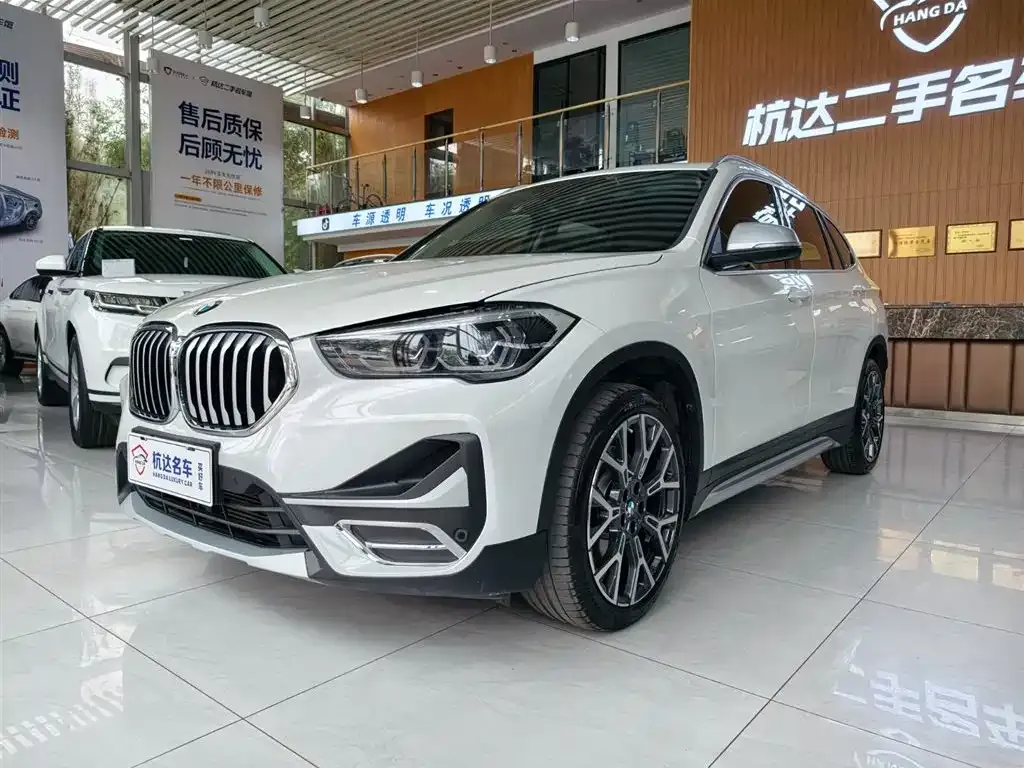 BMW X1 — фото 1