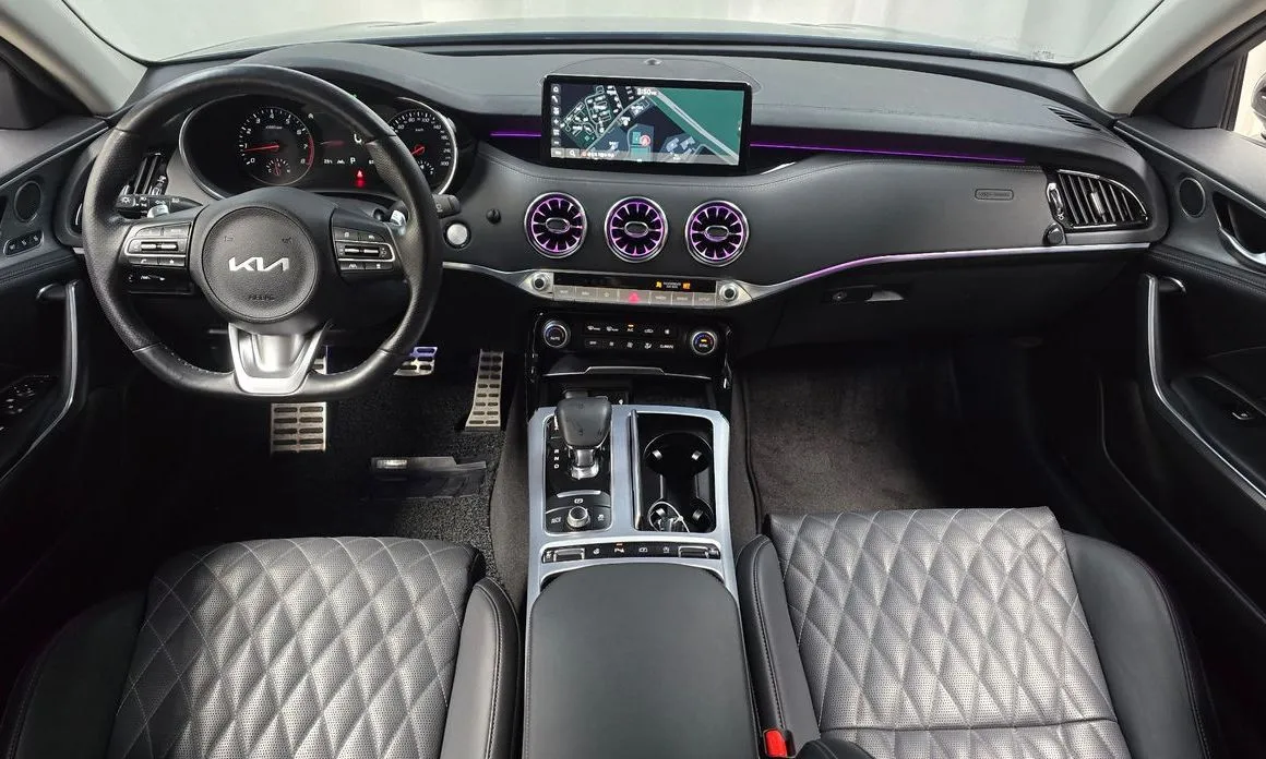 Kia Stinger 2023 из KR, фото 8
