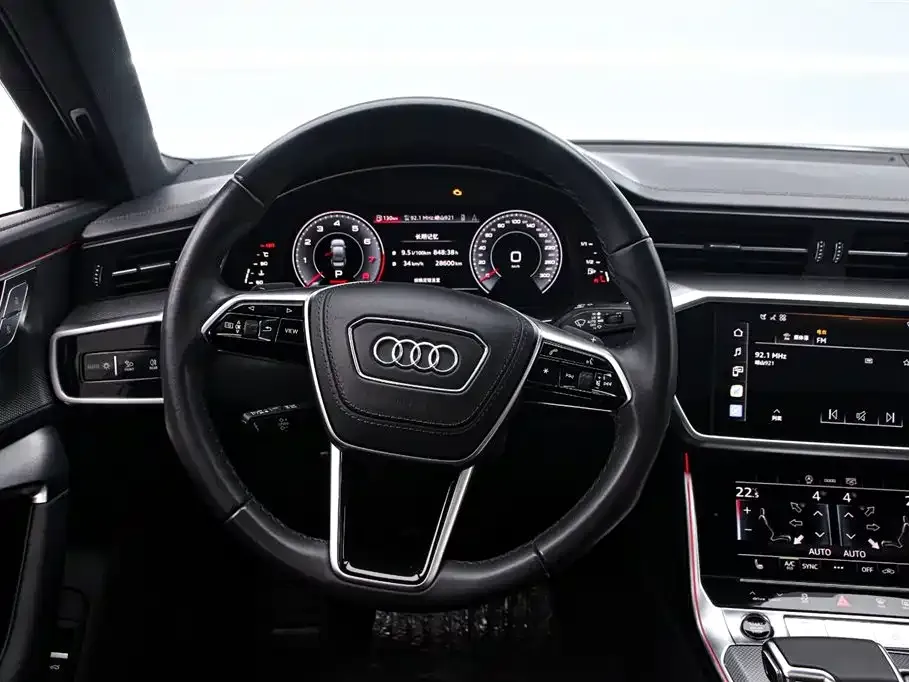 Audi A6L — фото 8