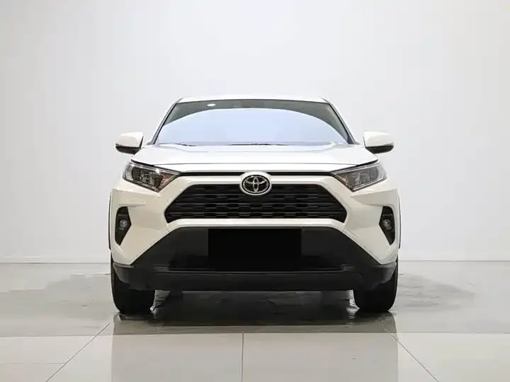 Toyota RAV4 2023 из CN, фото 4