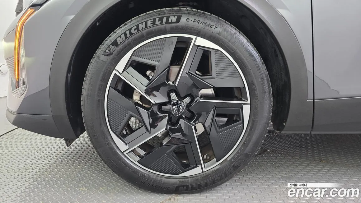Peugeot 408 2023 из KR, фото 10