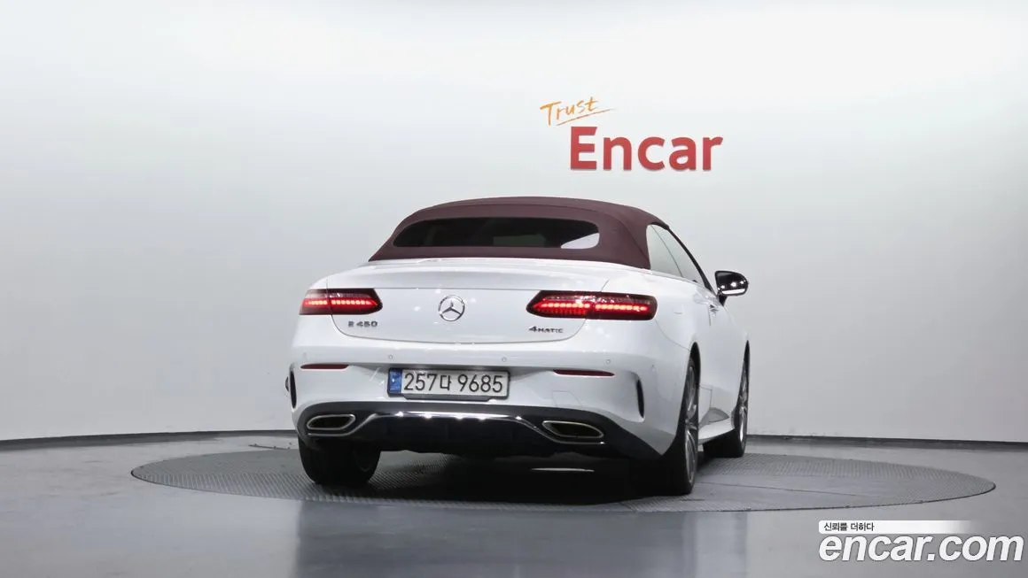 Mercedes-Benz E-Class — фото 2