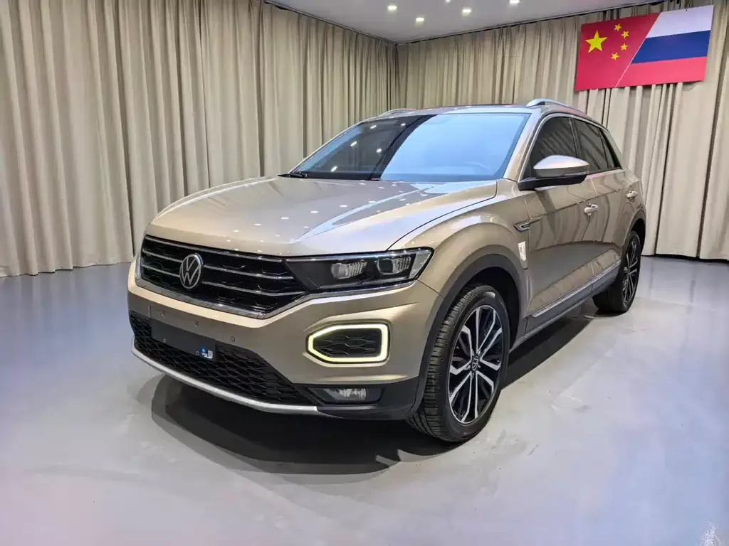Volkswagen T-Roc — фото 1