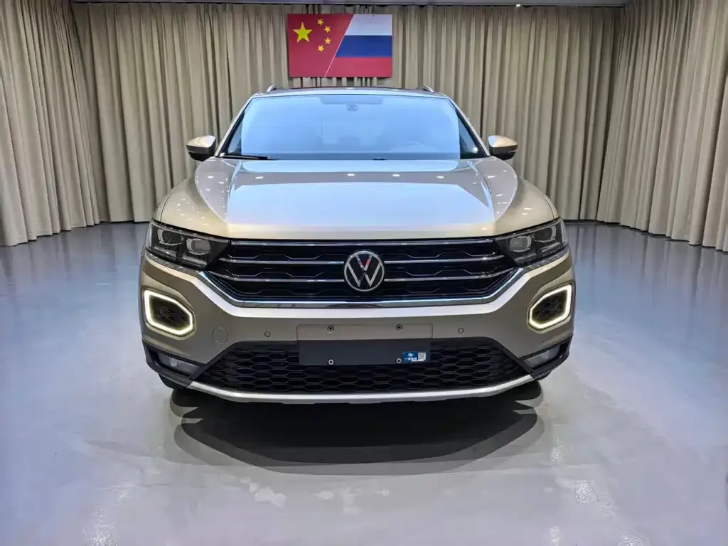 Volkswagen T-Roc — фото 7