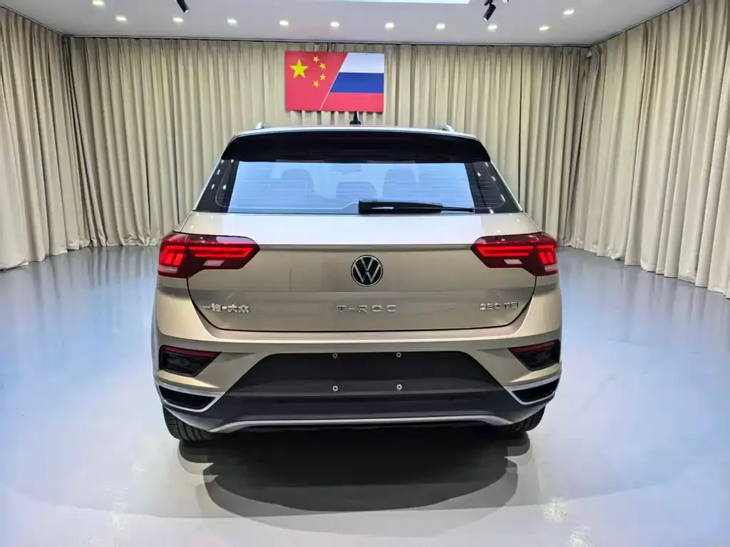 Volkswagen T-Roc — фото 5