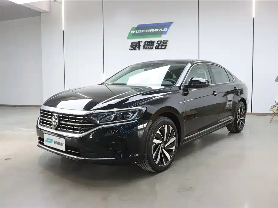 Volkswagen Passat — фото 1