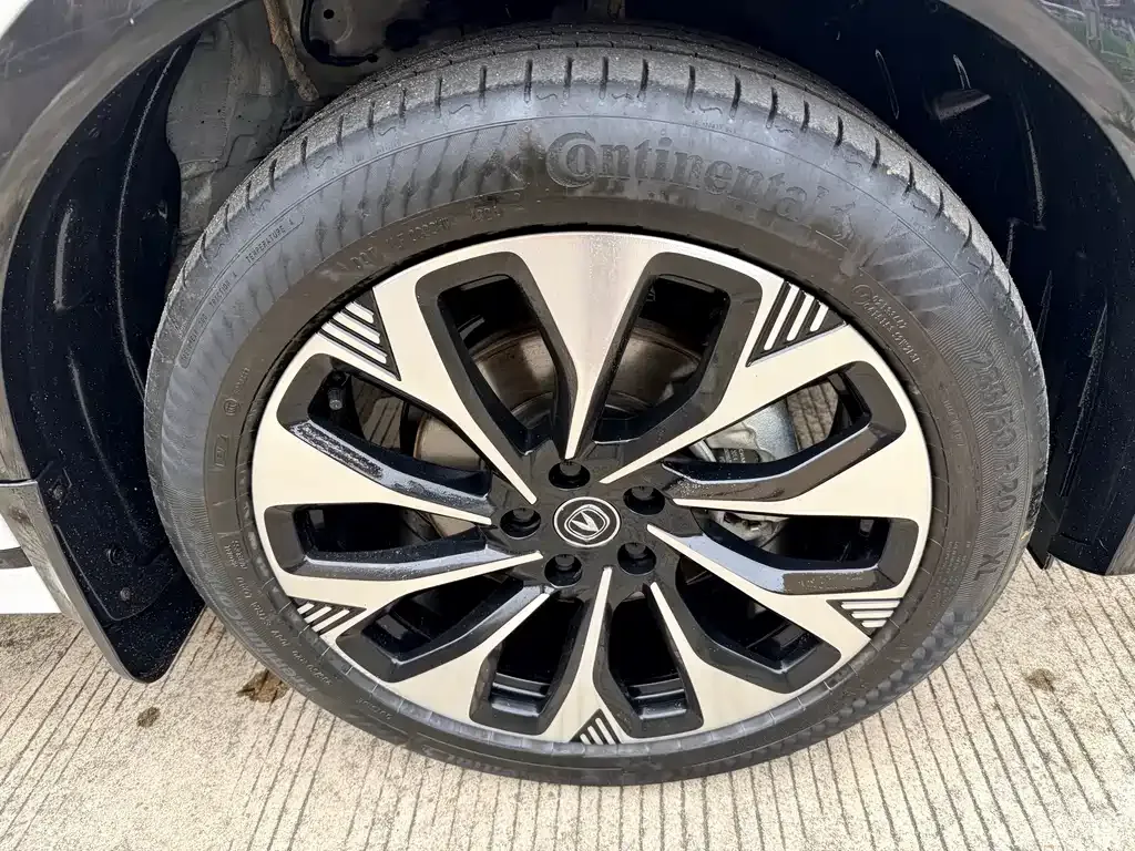 Changan CS75PLUS — фото 10