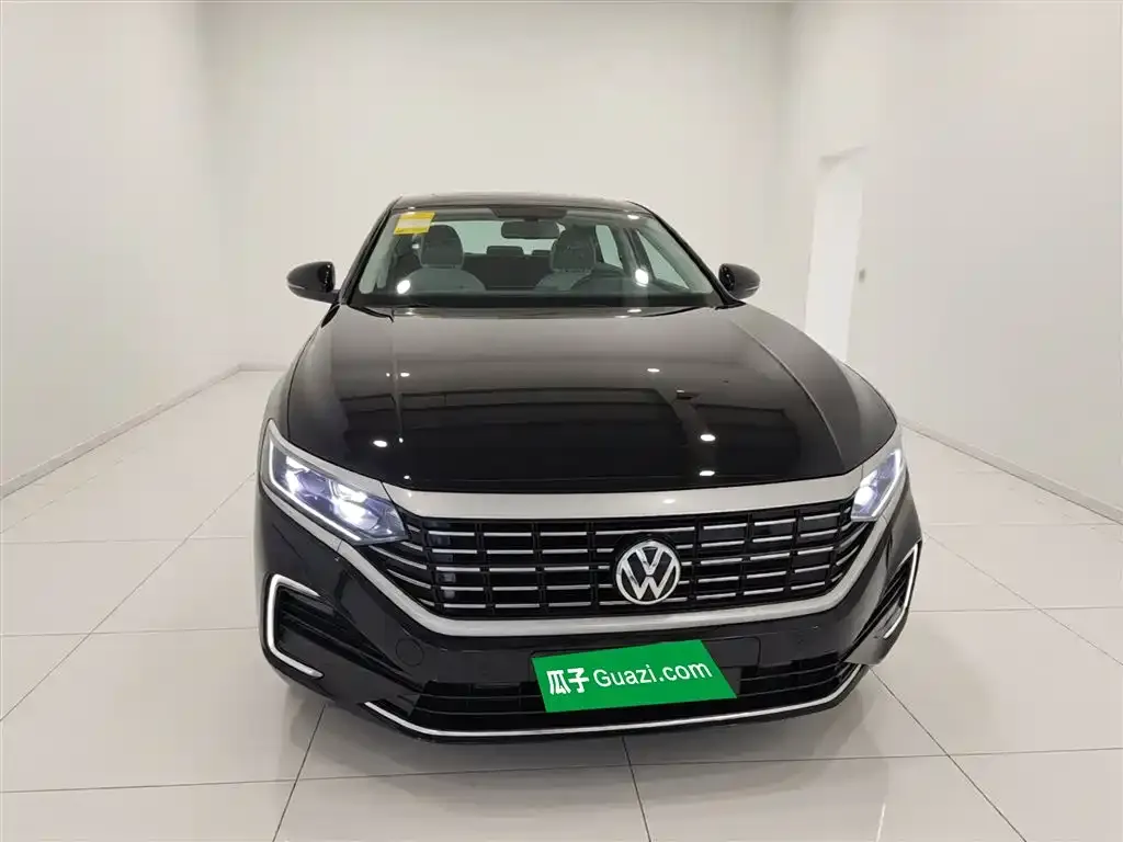 Volkswagen Passat New Energy — фото 7