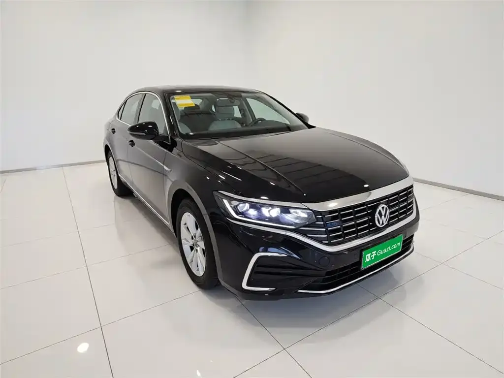 Volkswagen Passat New Energy — фото 8