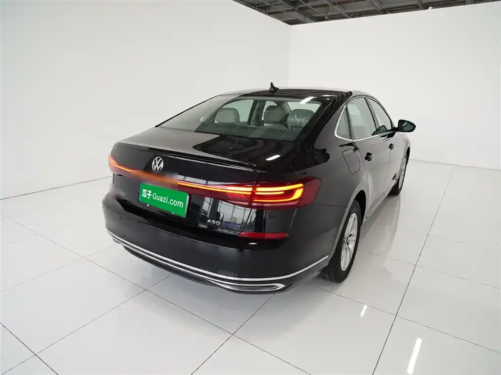 Volkswagen Passat New Energy — фото 4