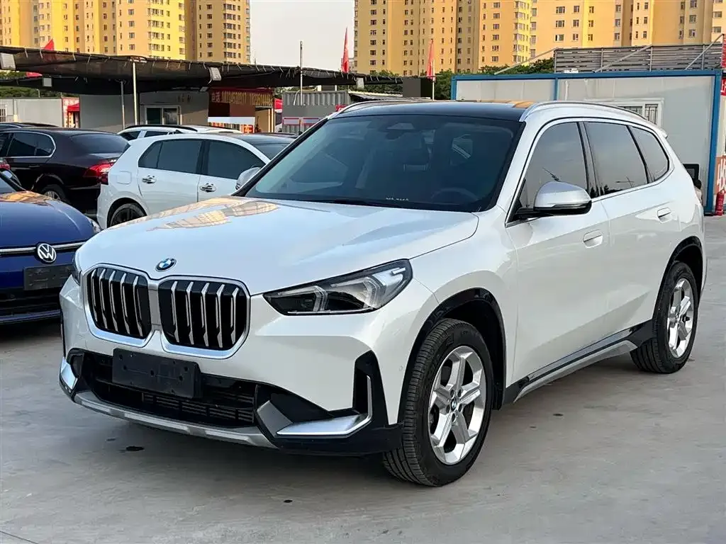 BMW X1 — фото 1