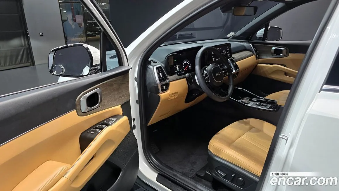 Kia Sorento — фото 7