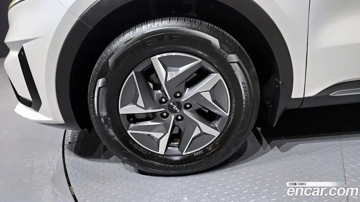 Kia Sorento — фото 6