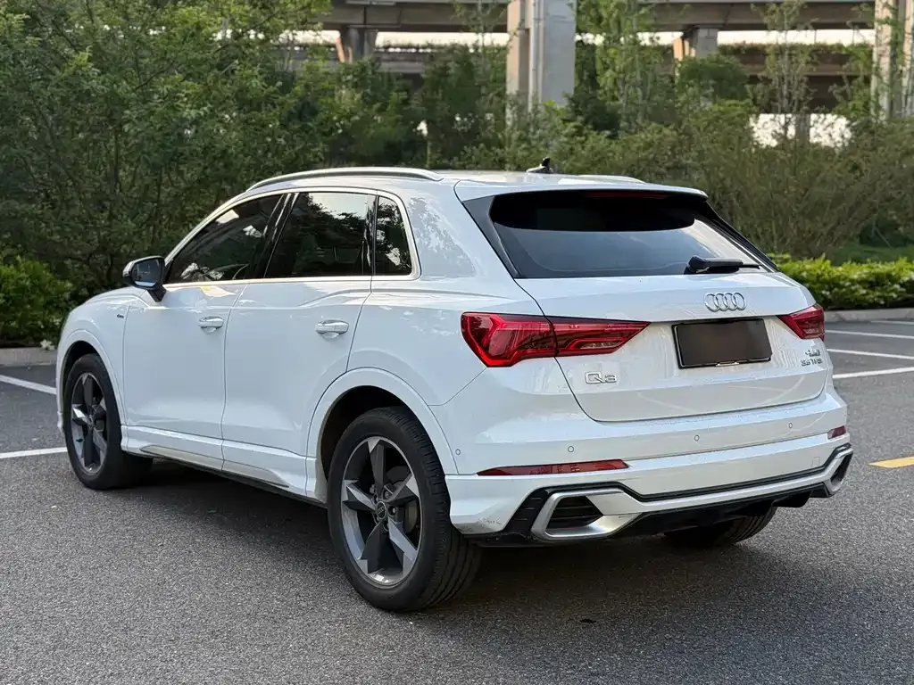 Audi Q3 — фото 5